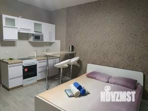 Студия квартира, посуточно, 28м2, 1/18 этаж