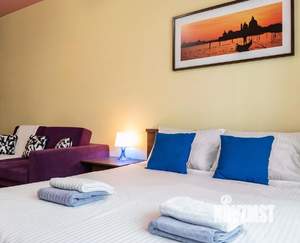 Студия квартира, посуточно, 35м2, 3/25 этаж