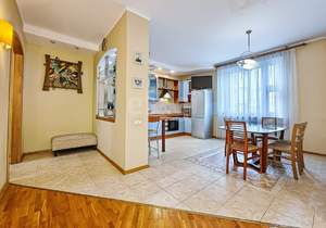 3-к квартира, на длительный срок, 145м2, 3/5 этаж