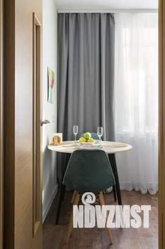 1-к квартира, посуточно, 33м2, 1/9 этаж