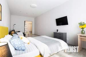 1-к квартира, посуточно, 65м2, 1/1 этаж