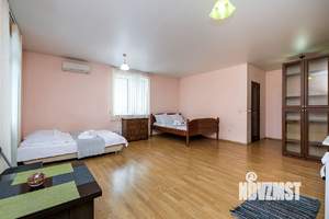 Студия квартира, посуточно, 43м2, 9/10 этаж