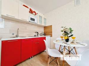 Студия квартира, посуточно, 30м2, 13/18 этаж