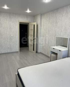 1-к квартира, на длительный срок, 40м2, 1/17 этаж