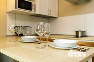Студия квартира, посуточно, 40м2, 13/17 этаж