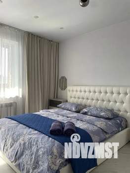 Студия квартира, посуточно, 30м2, 2/22 этаж