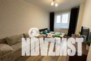 1-к квартира, посуточно, 42м2, 18/27 этаж