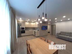 3-к квартира, посуточно, 75м2, 1/1 этаж