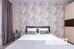 2-к квартира, посуточно, 42м2, 9/17 этаж