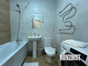 1-к квартира, посуточно, 40м2, 8/17 этаж