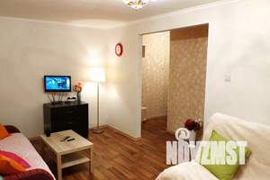 2-к квартира, посуточно, 45м2, 5/5 этаж