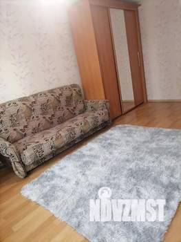 Студия квартира, посуточно, 44м2, 3/5 этаж