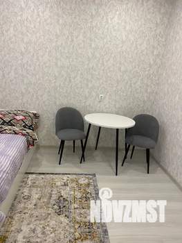 Студия квартира, посуточно, 30м2, 10/18 этаж