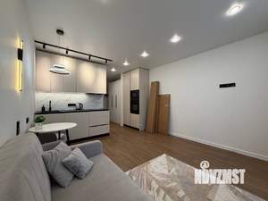 Студия квартира, посуточно, 35м2, 10/25 этаж