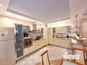 4-к квартира, на длительный срок, 130м2, 7/9 этаж