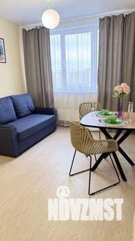 1-к квартира, посуточно, 40м2, 1/1 этаж