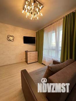 Студия квартира, посуточно, 36м2, 16/17 этаж