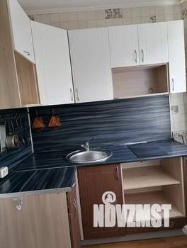 Студия квартира, посуточно, 44м2, 3/5 этаж