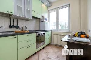 1-к квартира, посуточно, 36м2, 4/9 этаж