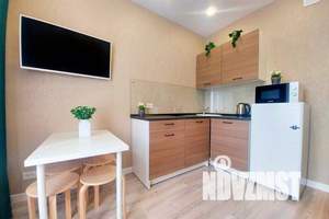 2-к квартира, посуточно, 40м2, 2/25 этаж