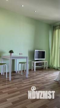 Студия квартира, посуточно, 30м2, 12/18 этаж