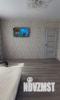 1-к квартира, посуточно, 40м2, 8/18 этаж