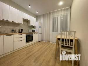 1-к квартира, посуточно, 38м2, 24/25 этаж