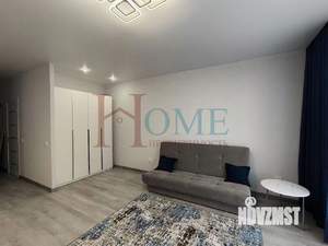 Студия квартира, на длительный срок, 38м2, 10/18 этаж