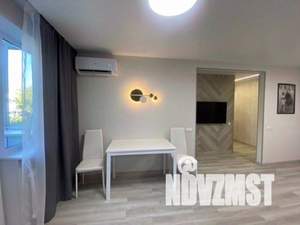 1-к квартира, посуточно, 47м2, 1/1 этаж