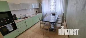 2-к квартира, посуточно, 80м2, 1/1 этаж