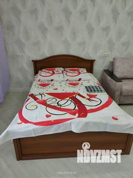 Студия квартира, посуточно, 30м2, 5/23 этаж