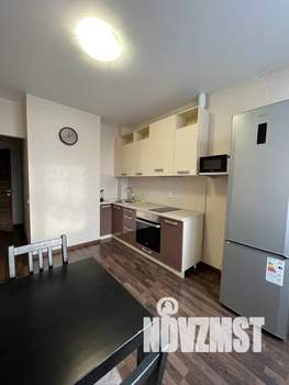1-к квартира, посуточно, 42м2, 22/25 этаж