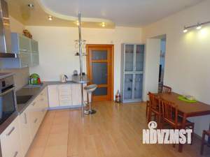 1-к квартира, посуточно, 100м2, 1/1 этаж