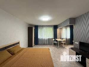 Студия квартира, посуточно, 35м2, 1/5 этаж