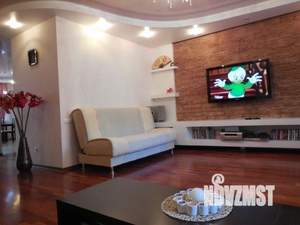 1-к квартира, посуточно, 100м2, 1/1 этаж