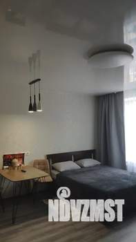 Студия квартира, посуточно, 37м2, 13/25 этаж