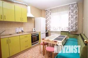 1-к квартира, посуточно, 37м2, 7/10 этаж