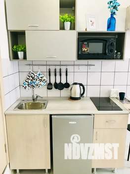 Студия квартира, посуточно, 18м2, 1/5 этаж
