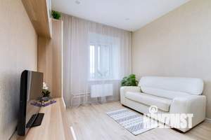 1-к квартира, посуточно, 37м2, 8/10 этаж