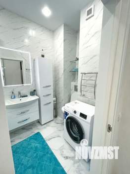 Студия квартира, посуточно, 32м2, 1/24 этаж