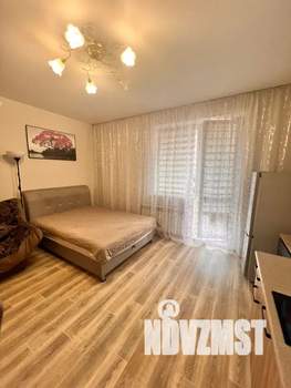 Студия квартира, посуточно, 40м2, 8/17 этаж