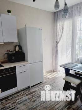 2-к квартира, посуточно, 40м2, 3/25 этаж