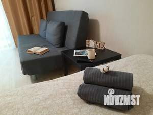Студия квартира, посуточно, 30м2, 3/17 этаж