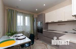 1-к квартира, посуточно, 37м2, 21/25 этаж
