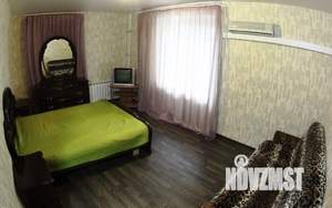 1-к квартира, посуточно, 54м2, 1/1 этаж