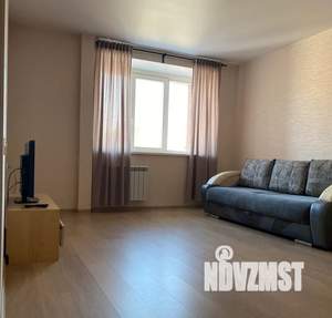 1-к квартира, посуточно, 38м2, 8/10 этаж