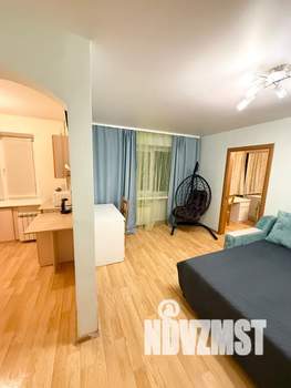 2-к квартира, посуточно, 40м2, 1/5 этаж