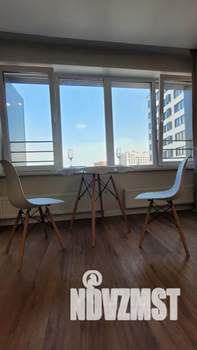 Студия квартира, посуточно, 35м2, 19/25 этаж