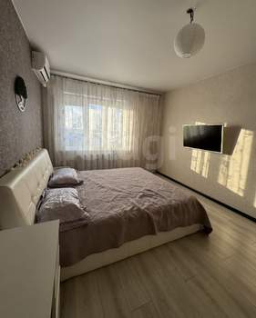 1-к квартира, на длительный срок, 40м2, 5/18 этаж