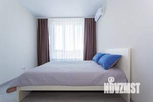 1-к квартира, посуточно, 36м2, 23/25 этаж